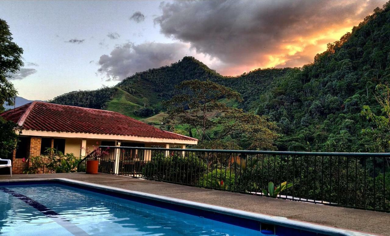 Hotel Duck House La Vega  Exterior foto